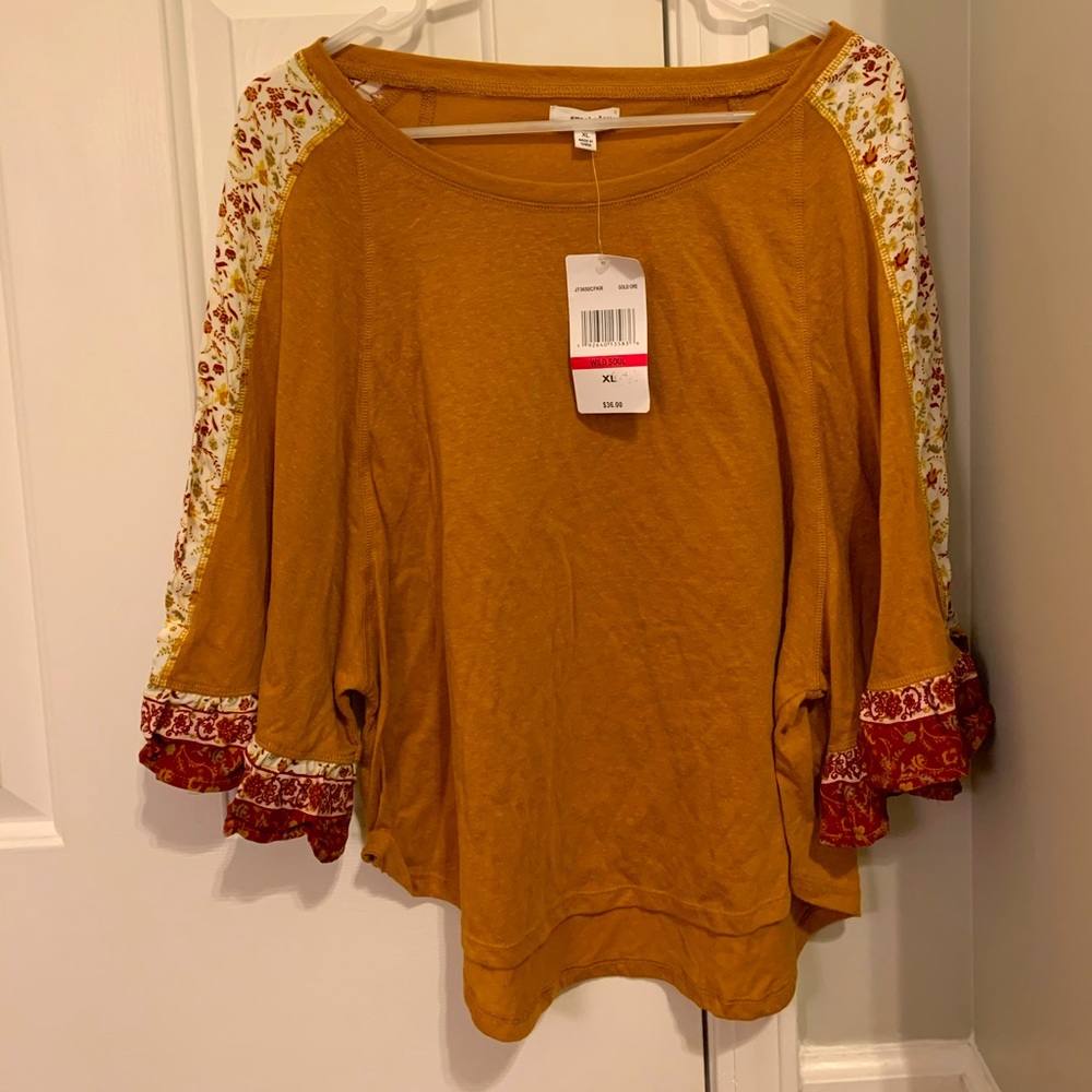 XL Flare 3/4 Sleeve Shirt